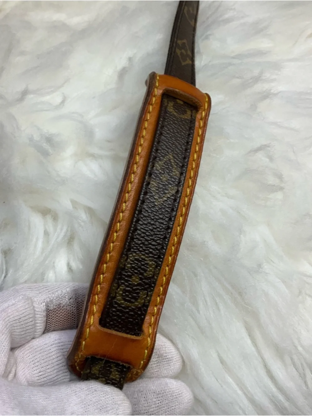 Louis Vuitton Monogram Amazon Shoulder Bag - Picture 3 of 16